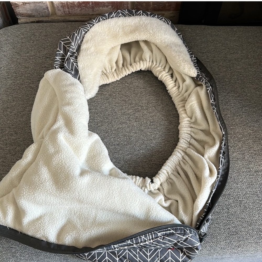 Skip Hope car seat winter worm - Picture 3 of 3